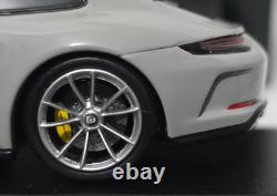 Porsche 911 (991.2) Touring Package 2018 Chalk 143 Minichamps 413067428 (4)