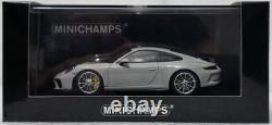 Porsche 911 (991.2) Touring Package 2018 Chalk 143 Minichamps 413067428 (4)