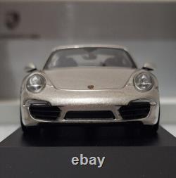 Porsche 911 (991) Carrera S 2011 Silver Met. 143 Minichamps WAP 020 011 0C (6)