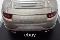 Porsche 911 (991) Carrera S 2011 Silver Met. 143 Minichamps WAP 020 011 0C (6)
