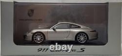 Porsche 911 (991) Carrera S 2011 Silver Met. 143 Minichamps WAP 020 011 0C (6)