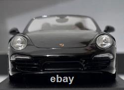 Porsche 911 (991) Carrera S Cabriolet 2012 Black 143 Minichamps 4100060230 (16)