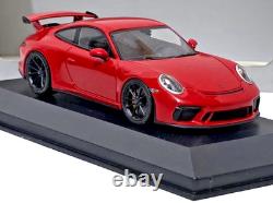 Porsche 911 (991) GT3 143 Minichamps 2017 Guards Red Diecast Model Car Dealer