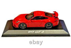 Porsche 911 (991) GT3 143 Minichamps 2017 Guards Red Diecast Model Car Dealer