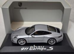 Porsche 911 (991. II) Carrera S 2016 Silver 143 Minichamps WAP 020 128 0G (8)