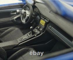 Porsche 911 (991) Targa 4 GTS 2014 Sapphire Blue Met 143 Schuco 07596 (4)