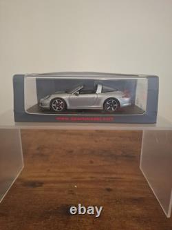 Porsche 911 (991) Targa 4S 2014 Rodhium Silver 143 Spark S4934 Resin Model (17)