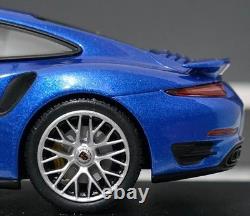 Porsche 911 (991) Turbo S 2014 Sapphire Blue 143 Minichamps CA 043 16 068 (15)