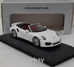 Porsche 911 991 Turbo S Cabriolet 2013 White 143 Minichamps WAP 020 311 0E (7)