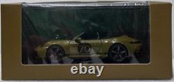 Porsche 911 (992.1) GTS Cabriolet Spirit 70 Olive Neo Green Met 143 Spark