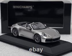 Porsche 911 992 Carrera 4S Cabriolet 2019 Silver 1/43 Minichamps 410069330 (17)
