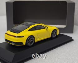 Porsche 911 (992) Carrera 4S Coupe 2019 Yellow 143 Minichamps WAP0201720K (13)