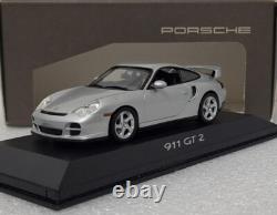 Porsche 911 996 GT2 2001 Silver 143 Minichamps WAP 020 073 11 Dealer Edition(6)