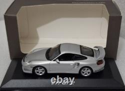 Porsche 911 996 GT2 2001 Silver 143 Minichamps WAP 020 073 11 Dealer Edition(6)