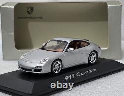 Porsche 911 (997.2) Carrera 2009 Artic Silver 143 Minichamps WAP 020 012 18 15