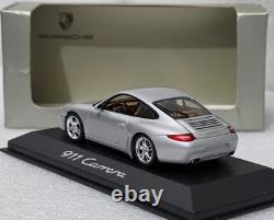 Porsche 911 (997.2) Carrera 2009 Artic Silver 143 Minichamps WAP 020 012 18 15