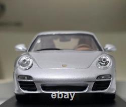 Porsche 911 (997.2) Carrera 2009 Artic Silver 143 Minichamps WAP 020 012 18 15