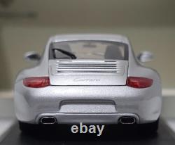 Porsche 911 (997.2) Carrera 2009 Artic Silver 143 Minichamps WAP 020 012 18 15