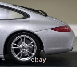 Porsche 911 (997.2) Carrera 2009 Artic Silver 143 Minichamps WAP 020 012 18 15