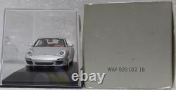 Porsche 911 (997.2) Carrera 2009 Artic Silver 143 Minichamps WAP 020 012 18 15