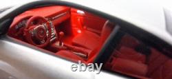 Porsche 911 (997) Carrera S 2005 Artic Silver 143 Minichamps WAP 020 118 15 (8)