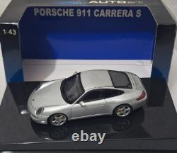 Porsche 911 (997)Carrera S 2005 Silver 143 Autoart 57883 EXTREMELY RARE! (13)