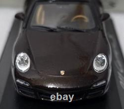Porsche 911 997. II Carrera S Macademia Brown 143 Minichamps WAP 020 013 18 (4)