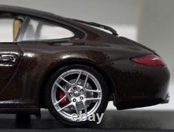 Porsche 911 997. II Carrera S Macademia Brown 143 Minichamps WAP 020 013 18 (4)
