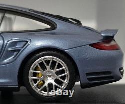 Porsche 911 (997. II) Turbo S 2010 Ice Blue 143 Minichamps WAP 020 012 0A (14)