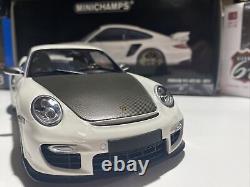 Porsche 911 GT2 RS White/GOLD 1/18 Scale Minichamps Limited 1 of 504 pcs