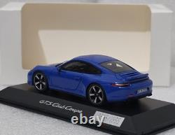 Porsche 911 GTS Club Coupe 60 Years Porsche America 143 Spark WAX02020001 (17)