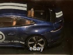 Porsche 911 Sport Classic (992) 2022 gentian blue 143 Spark