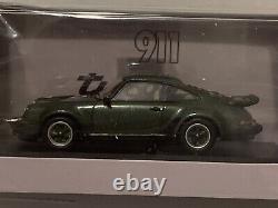 Porsche 911 Turbo 3.0 Oak Green Metallic Spark 143