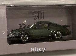 Porsche 911 Turbo 3.0 Oak Green Metallic Spark 143