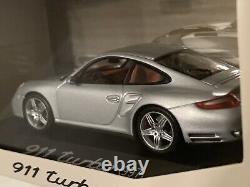 Porsche 911 Turbo (997) Silver/Red Minichamps 143