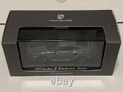 Porsche 911 Turbo S Exclusive Series (991.2) Graphite Blue Spark 143