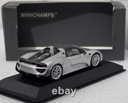 Porsche 918 Spyder Weissach Paket 2015 Silver 143 Minichamps CA 043 16 012 (16)