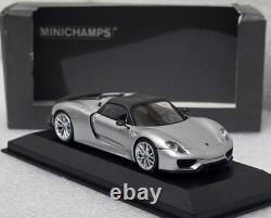 Porsche 918 Spyder Weissach Paket 2015 Silver 143 Minichamps CA 043 16 012 (16)