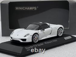 Porsche 918 Spyder Weissach Paket 2015 White 143 Minichamps CA 043 16 009 (14)