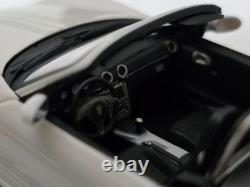 Porsche Boxster S 987 White 2008 Porsche Design Edition 2 143 Schuco PORS06 (1)