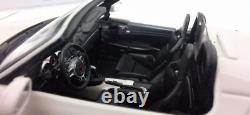 Porsche Boxster Spyder 2010 White 143 Minichamps WAP 020 101 0A Dealer Ed (9)