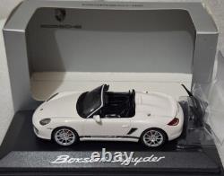 Porsche Boxster Spyder 2010 White 143 Minichamps WAP 020 101 0A Dealer Ed (9)