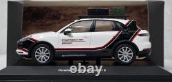 Porsche Cayenne World Expedition 2018 Porsche Experience 143 Minichamps (16)