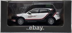 Porsche Cayenne World Expedition 2018 Porsche Experience 143 Minichamps (16)