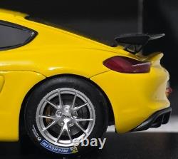 Porsche Cayman GT4 Clubsport Streetversion 2017 143 Minichamps 437166100 15