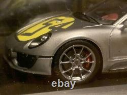 Porsche LeMans Living Legend #154 silver 143 Spark