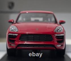 Porsche Macan GTS (95B) 2015 Carmine Red 143 Minichamps WAP 020 603 0G OVP (18)