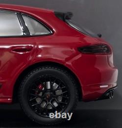 Porsche Macan GTS (95B) 2015 Carmine Red 143 Minichamps WAP 020 603 0G OVP (18)