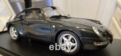 READ 1/18 Autoart Porsche 911 (993) Carrera Green Metallic Diecast