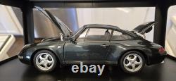 READ 1/18 Autoart Porsche 911 (993) Carrera Green Metallic Diecast